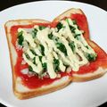蒼ごはん❀'s cooksnap of when they made ✰玉葱とピーマンのピザ風トースト✰.