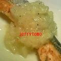 jerrytomo's cooksnap of when they made 甘みが美味しい！鮭のムニエルりんごソース.