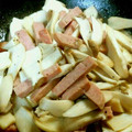きりんのもにゃ。's cooksnap of when they made SPAMとエリンギの炒め物.