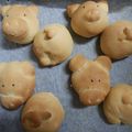 みゃじま's cooksnap of when they made かわいい♪丸パンでぶたパン☆.