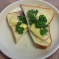 sukennya's cooksnap of when they made かまぼことパセリのチーズトースト.