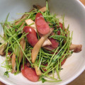 daikanon's cooksnap of when they made 簡単☆ウィンナーと豆苗のオイスター炒め.