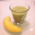 あやʕ•̫͡•ʔ's cooksnap of when they made グリーンスムージー　梨アボカドレモンバナ.