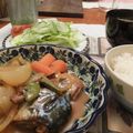 華舞蘭's cooksnap of when they made 鯖味噌煮缶とマロニーの生姜風味煮.