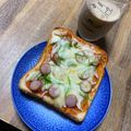 ★ゴンぎつね★'s cooksnap of when they made ウインナーと玉ねぎだけのピザトースト.