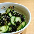 ルンルン1126's cooksnap of when they made たっぷりわかめときゅうりの酢の物.