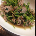 きのこぱん2's cooksnap of when they made 豚肉と豆苗炒め.