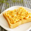 ＊＊rose＊＊'s cooksnap of when they made 鮭フレーク✿スクランブル✿トースト.