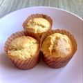悠LOVE航's cooksnap of when they made ちょっとリッチな♪生クリームマフィン.
