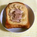 sweet_rose's cooksnap of when they made トーストでできるチョコバナナカスタード.