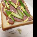 miimiiko's cooksnap of when they made ＊ウィンナーとアスパラの春色トースト＊.