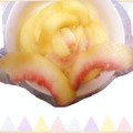＊たんぽっぽ＊'s cooksnap of when they made 桃一個！冷たく豪華で簡単薔薇の花！切り方.
