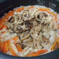 えままり's cooksnap of when they made 白だし＆だしつゆで！！簡単松茸ご飯♬.