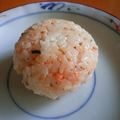 しろくまラッコ's cooksnap of when they made ゴマ香る♪鮭シソおにぎり.
