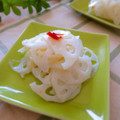 まろんかふぇ's cooksnap of when they made おせち料理に〜れんこんの真っ白甘酢漬け.
