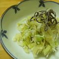 クックマミーM's cooksnap of when they made 夏にあっさり簡単キャベツとじゃこの酢の物.