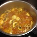 BellmanM's cooksnap of when they made マッシュルームたくさ～んのトマト鍋♪.
