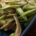 MULA's cooksnap of when they made ウィンナーとエリンギとアスパラ黒胡椒炒め.