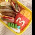 ゆなあおママ's cooksnap of when they made マックnaおにぎり＊ハンバーガーキャラ弁.