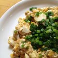 ひー坊助's cooksnap of when they made 玉子と豆腐だけ！炒り豆腐.
