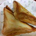 Elly’s's cooksnap of when they made キャベツが美味しいシンプルホットサンド.