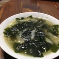 onekosama's cooksnap of when they made 牛ダシダで韓国わかめスープ.