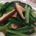 あとむ鍋's cooksnap of when they made 壬生菜と焼きシイタケの和えもの.