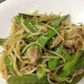 Happy1826's cooksnap of when they made 絹さやともやしの豚肉炒め.