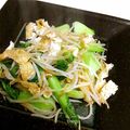 いりあきん's cooksnap of when they made チンゲン菜もやし油揚げ酒風味塩胡椒炒め.