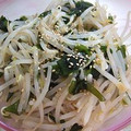 moruchama's cooksnap of when they made もやしとわかめのさっぱりサラダ.