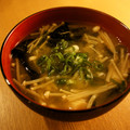 BiwacoJune's cooksnap of when they made えのきとわかめの味噌汁.