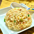 お料理ニャロメ's cooksnap of when they made 娘も作れる！超簡単！カニカマ炒飯.