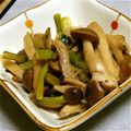 chamiri's cooksnap of when they made マイタケと小松菜のキンピラ.