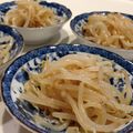 まゆまゆ105's cooksnap of when they made 即席！レンジで簡単★ピリ辛もやしナムル.