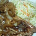 miki☆T's cooksnap of when they made ご飯にかけて食べたいウマウマ生姜焼き。.