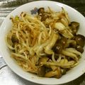 meff's cooksnap of when they made きのこともやしのガーリックソテー.