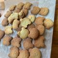 ポリシーチョコ's cooksnap of when they made 子供と一緒に♡型抜きクッキー.