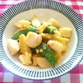 Reina6's cooksnap of when they made ✿蒸しホタテとスナップエンドウの卵とじ✿.