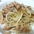 ☆こまっと☆'s cooksnap of when they made 極ウマもやし豚炒め.