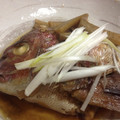 まーきー♪'s cooksnap of when they made 鯛のアラとごぼうの煮物.