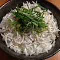 きよやよ's cooksnap of when they made ご飯が止まらない！胡麻しそ香るしらす丼♪.