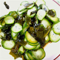 ☆まなぽぽ☆'s cooksnap of when they made きゅうりとわかめの酢の物.