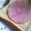 蜜柑の花's cooksnap of when they made ハム後のせ♫こ～んがりマヨトースト.