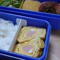 りゅう・しょうママ's cooksnap of when they made お弁当に☆魚肉ソーセージの卵焼き.