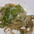くらちこ's cooksnap of when they made 苦手克服☆ﾋﾟｰﾏﾝと玉ねぎのｺﾞﾏ和え.