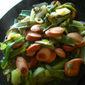 saki1010's cooksnap of when they made たっぷりレタスとソーセージのにんにく炒め.