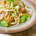 kemeta's cooksnap of when they made お店より美味しい★１０分de上海焼きそば.