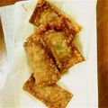 yoccob's cooksnap of when they made セロリの葉で美味しい♡揚げワンタン.