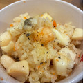 rikamoko's cooksnap of when they made 炊飯器で簡単！シーフードピラフ.