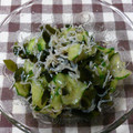 ちゅんちゅび's cooksnap of when they made 釜揚げしらすのわかめときゅうりの酢の物♪.